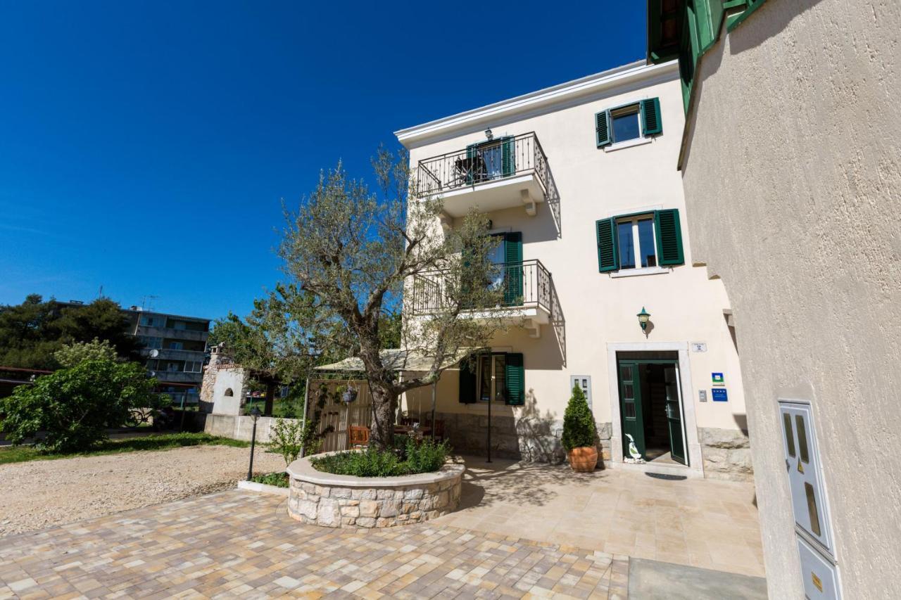 Apartments Casa Saina 로비니 외부 사진